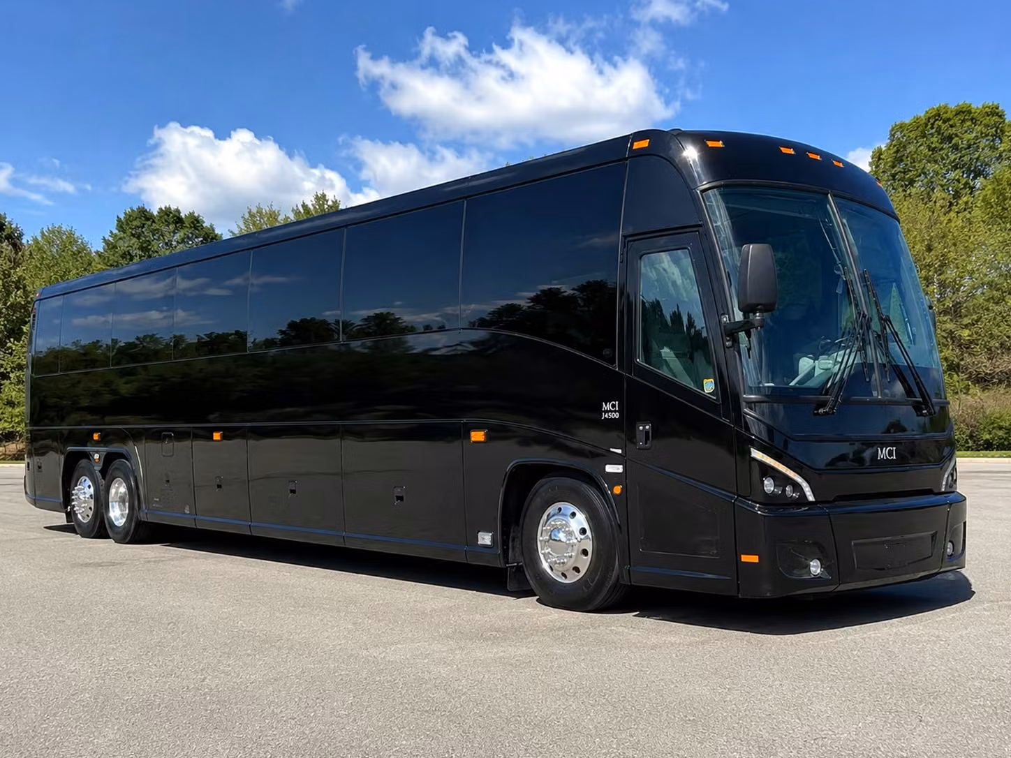 airport transfers to lafayette regional airport for executive groups