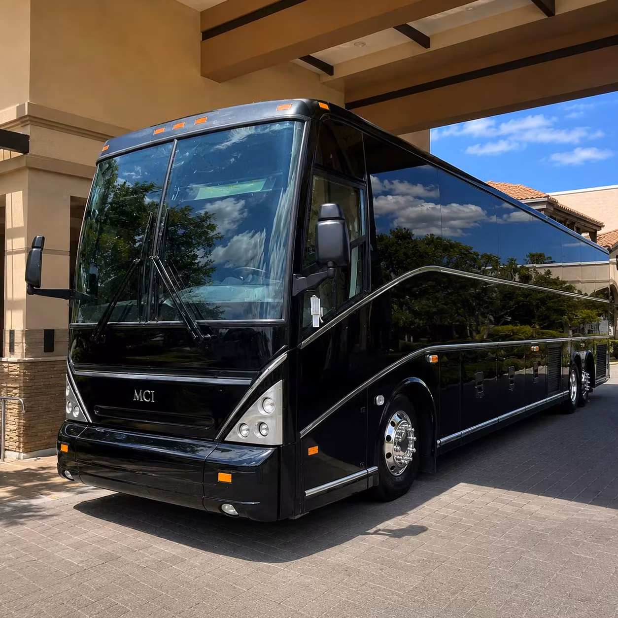 charter buses for large concert groups traveling to lafayette