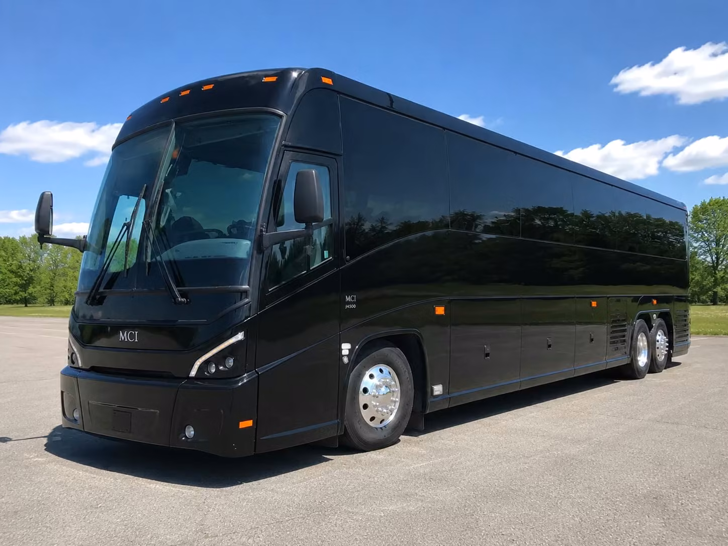 employee shuttle services in lafayette keep your workforce moving