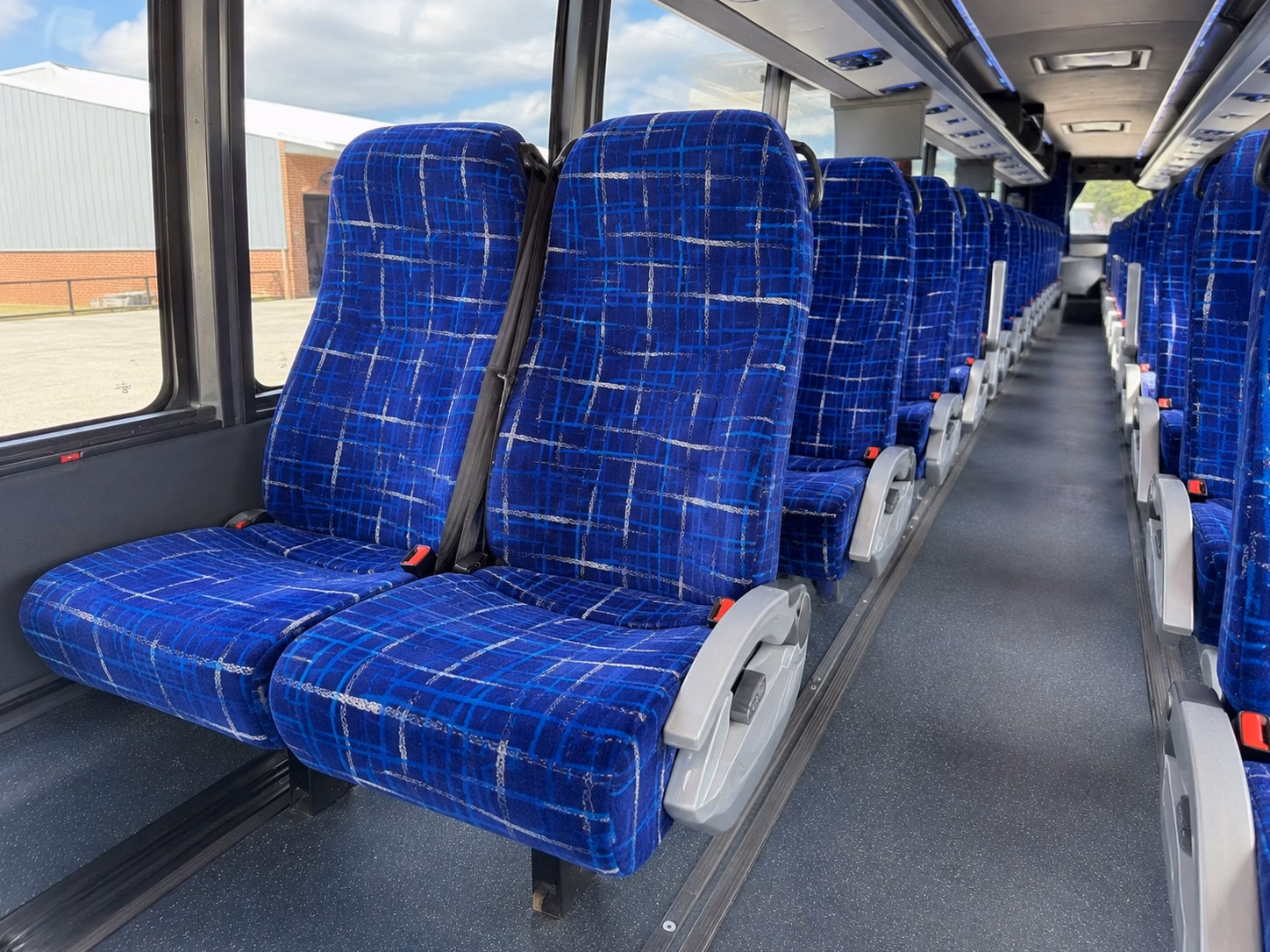 lafayette charter bus rental